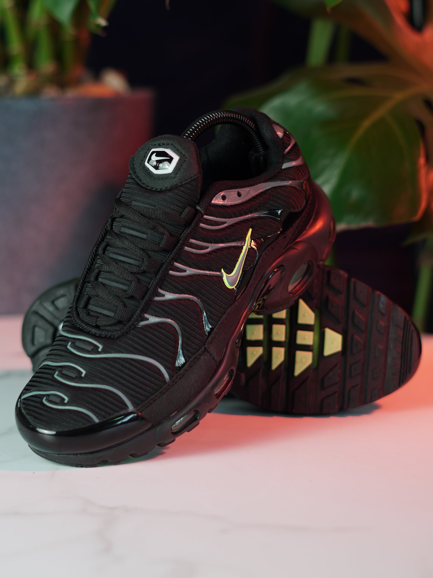 Nike Outdoor Negro-Dorado Nike Air Max Plus