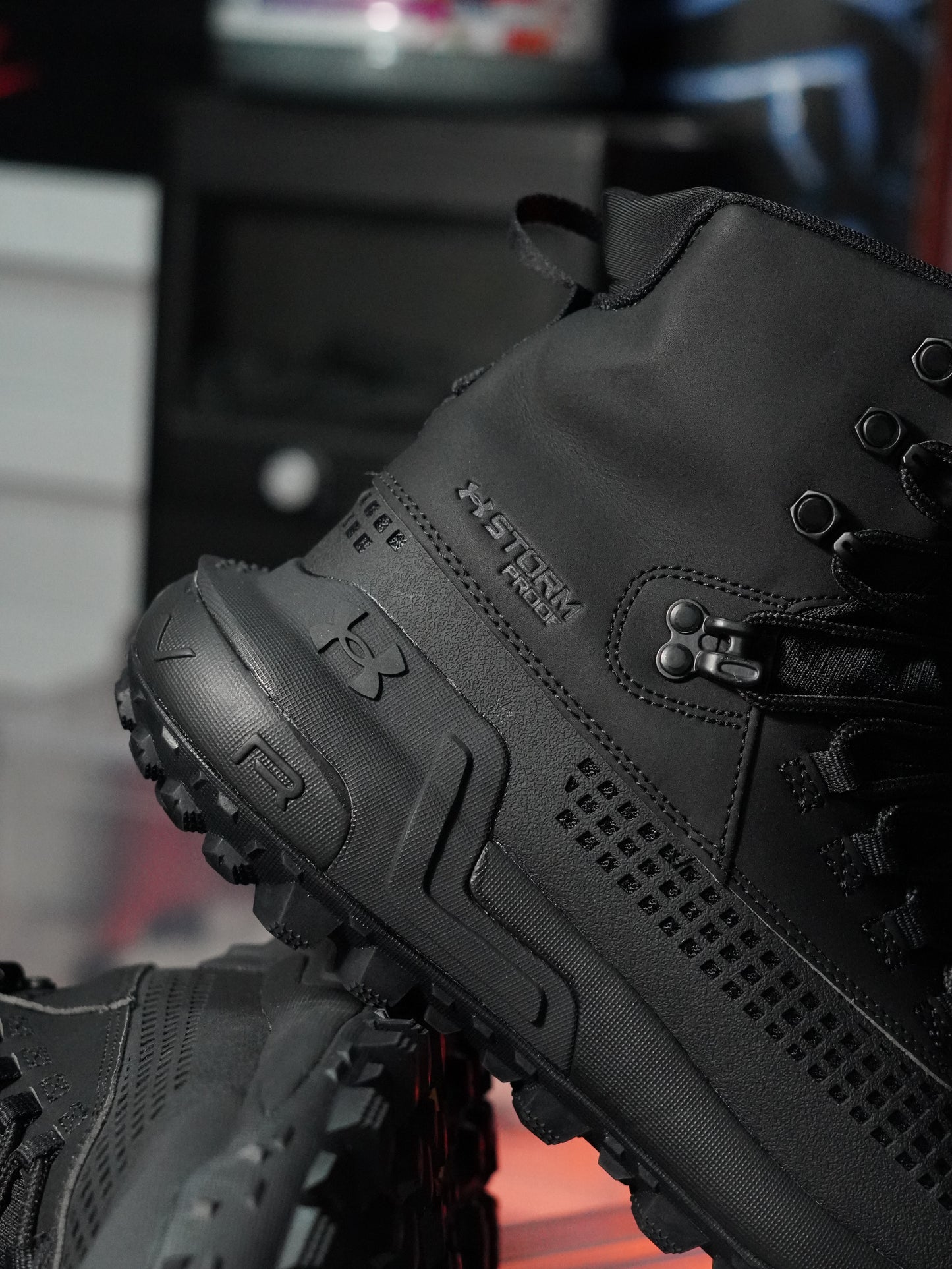 Under Armour HOVR Raider Waterproof NEGRO
