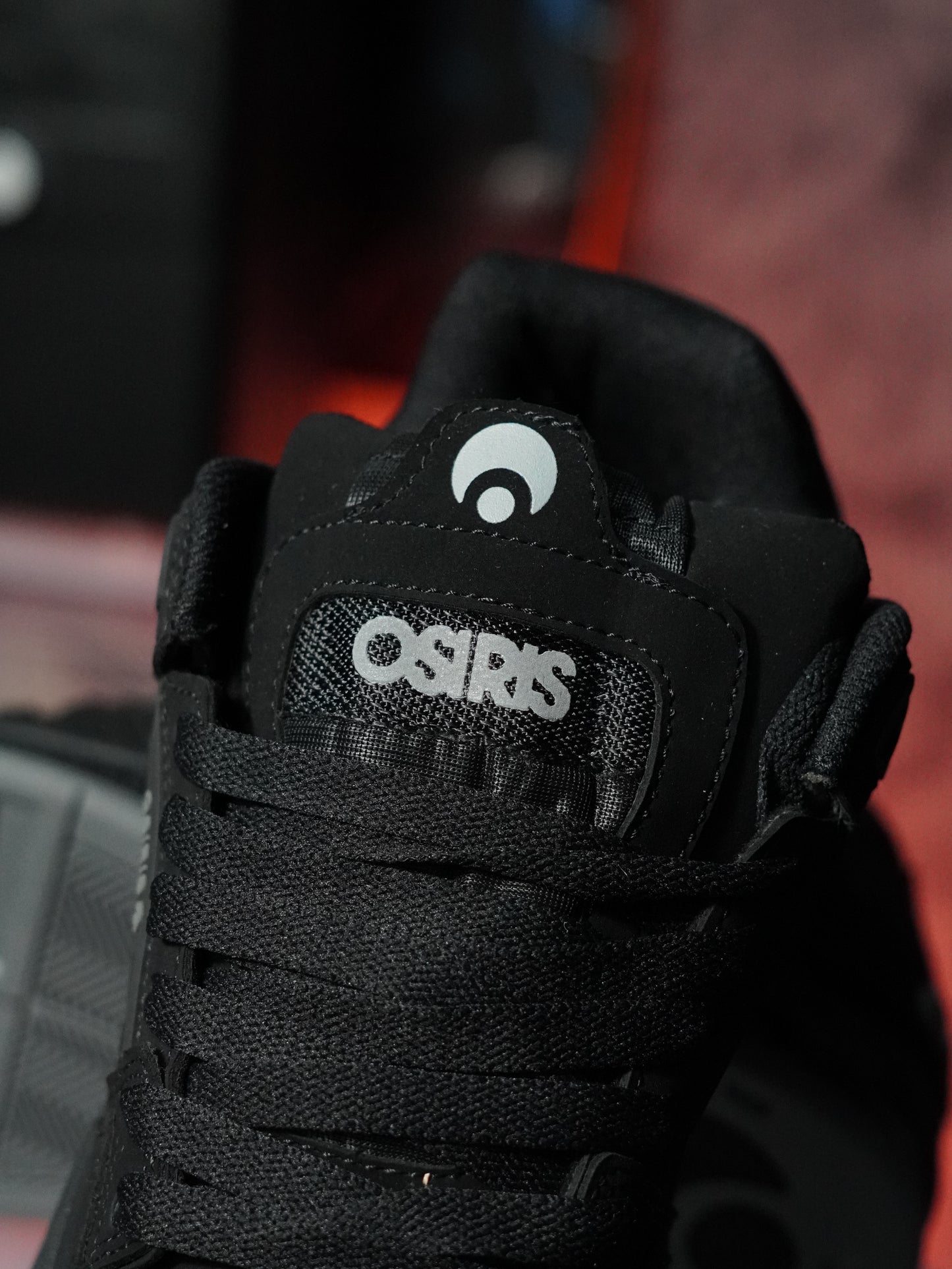 Osiris Peril en color negro
