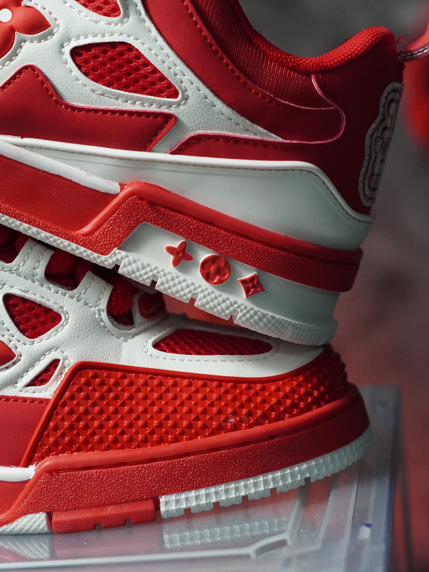 LOUIS VUITTON SKATE ROJO BLANCO