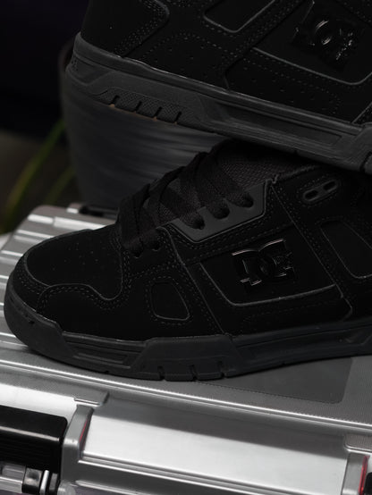DC Stang - Negro