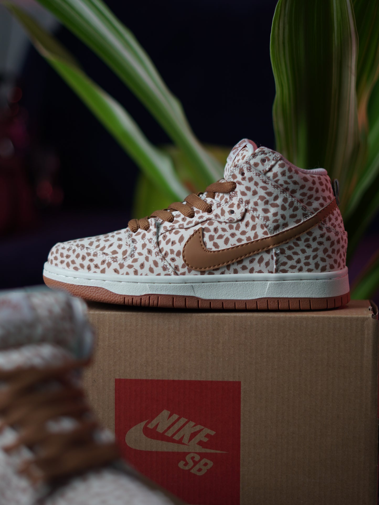 NIKE SB Dunk Hawaii Leaf