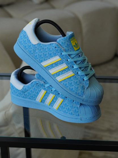Adidas Superstar azul claro