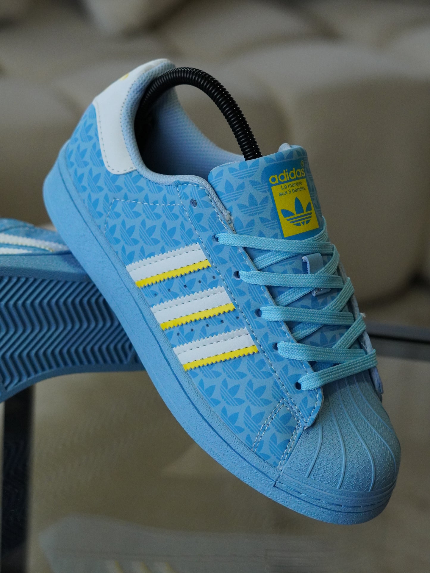 Adidas Superstar azul claro