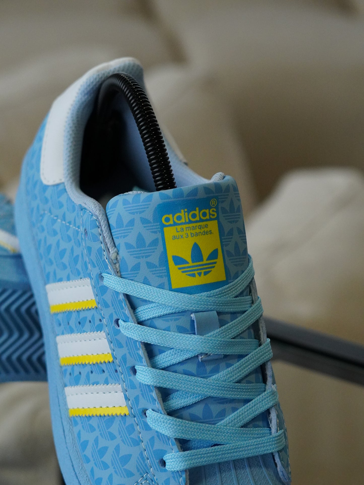 Adidas Superstar azul claro