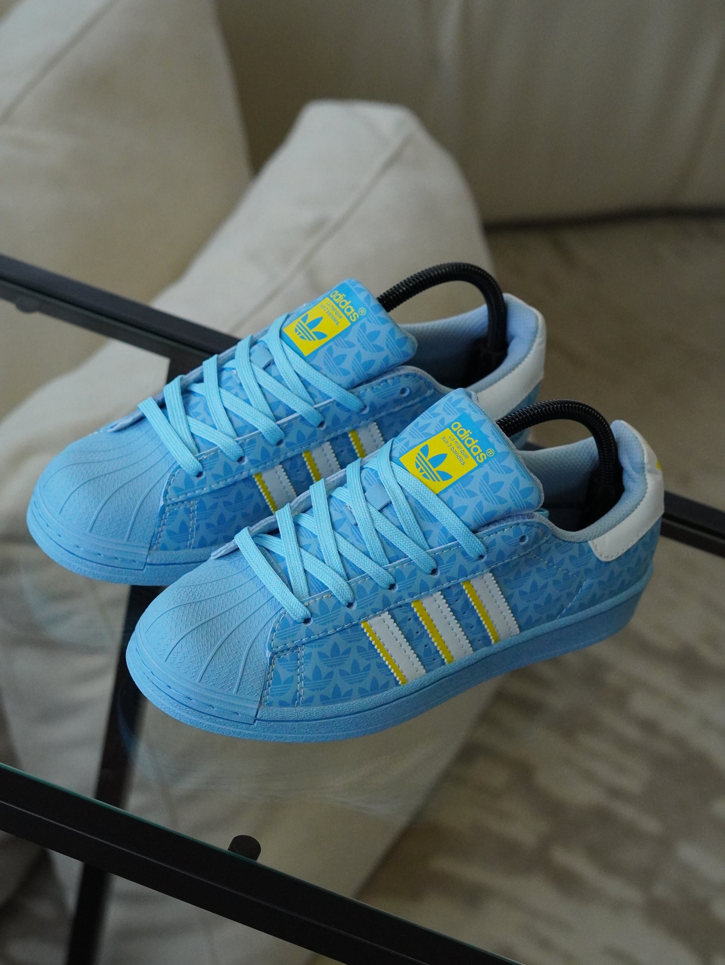 Adidas Superstar azul claro