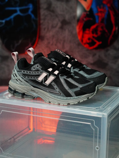 New Balance 1906R "Black/Pink Moon"