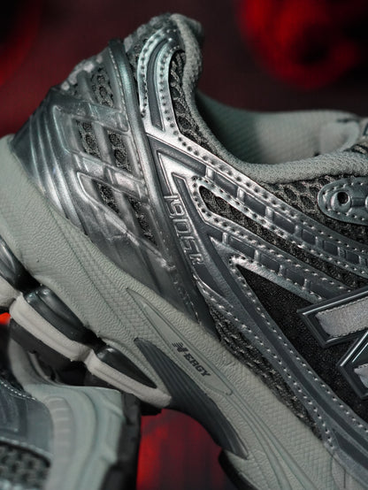 New Balance 1906R "Harbor Grey" / "Liquid Silver"
