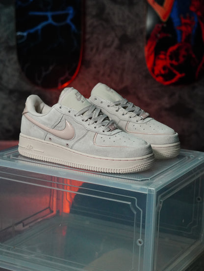 Nike Air Force 1 '07  Swoosh rosa satinado