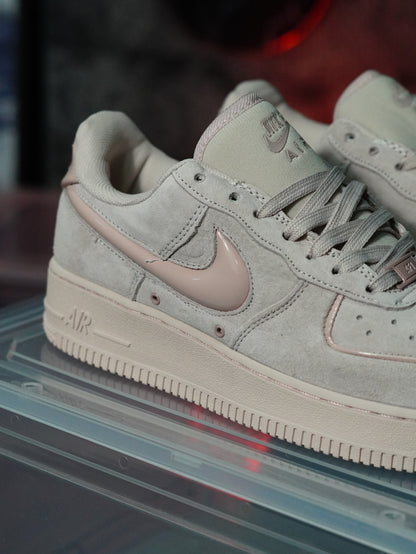 Nike Air Force 1 '07  Swoosh rosa satinado