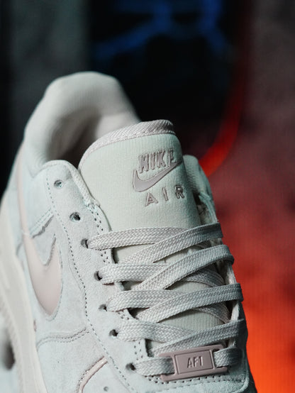 Nike Air Force 1 '07  Swoosh rosa satinado