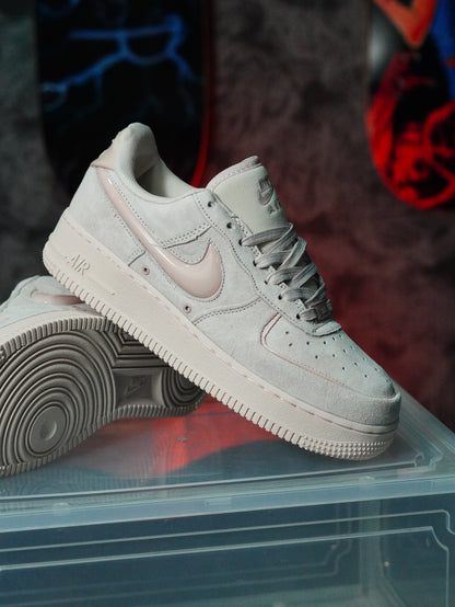 Nike Air Force 1 '07  Swoosh rosa satinado