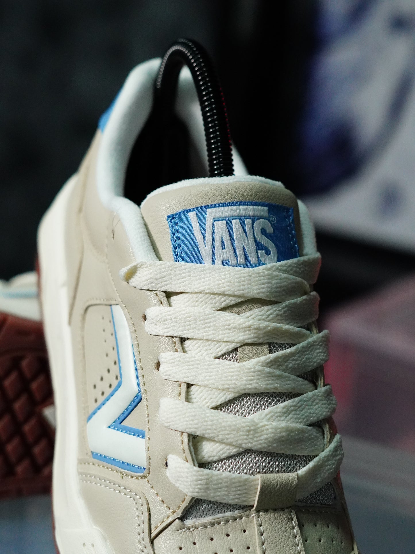 Vans Upland Pop Silver