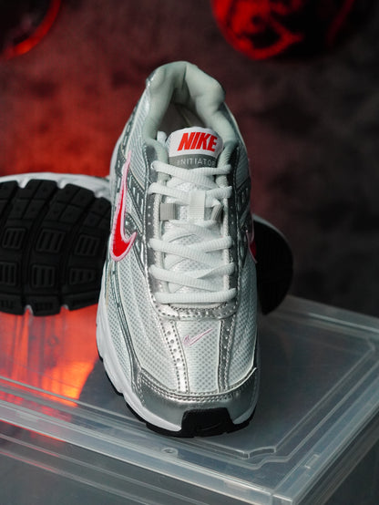 Nike Initiator