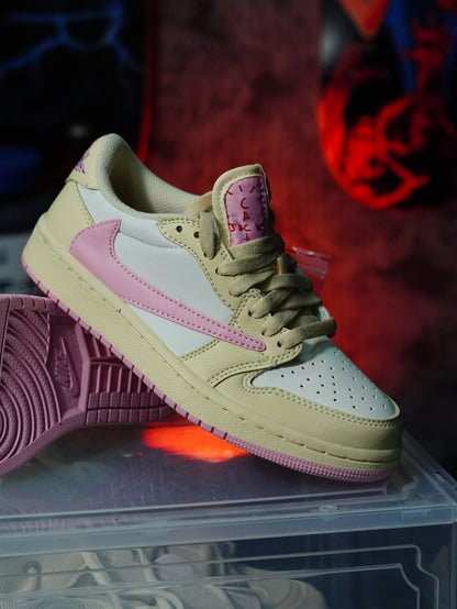 Air Jordan 1 Retro Low OG SP x Travis Scott "Shy Pink"