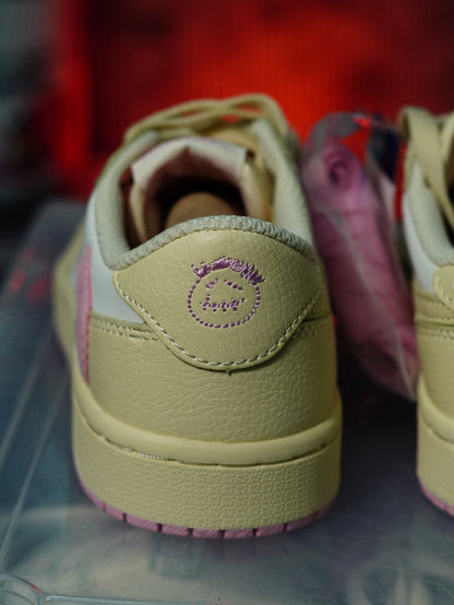 Air Jordan 1 Retro Low OG SP x Travis Scott "Shy Pink"