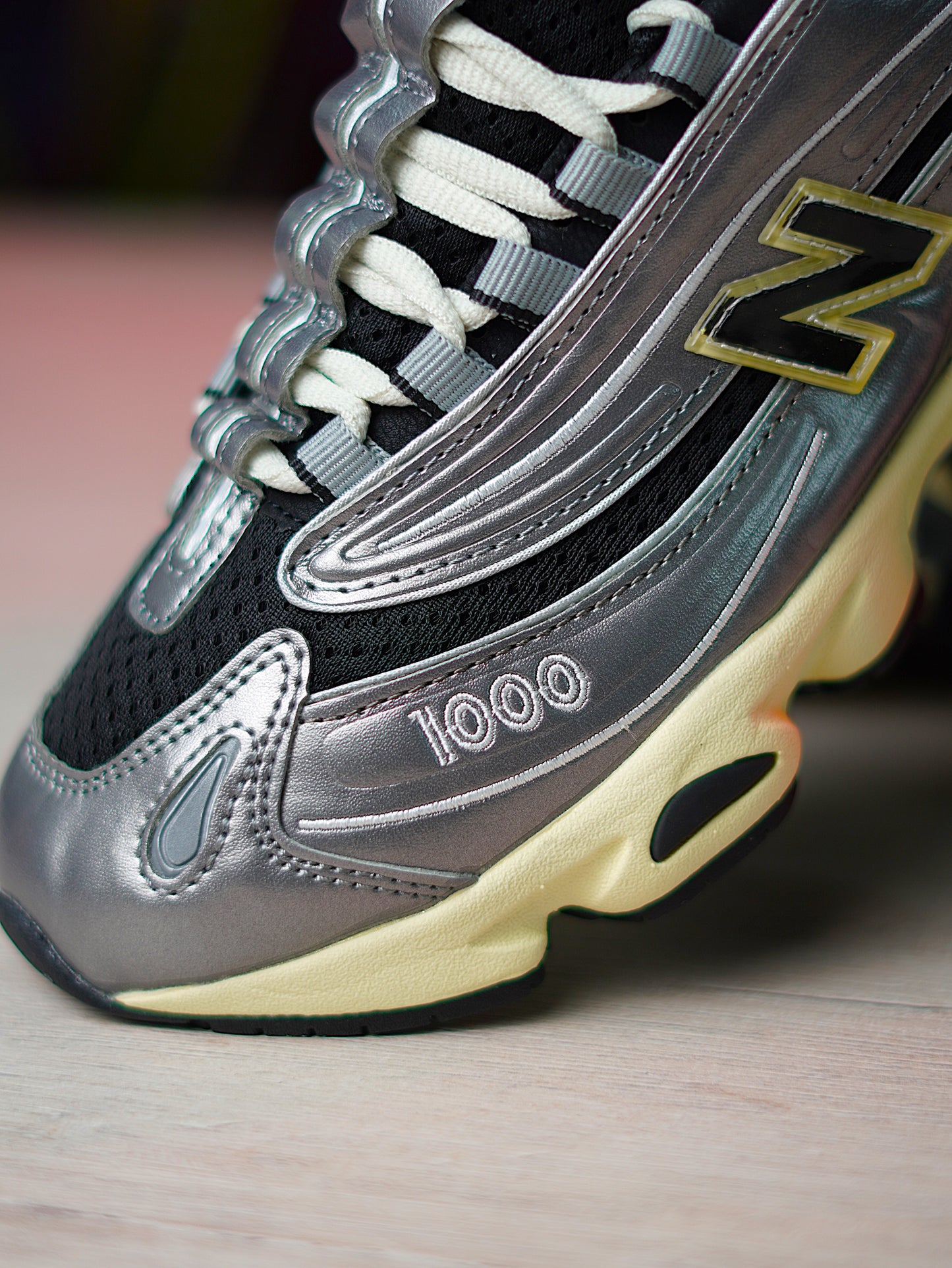 New Balance 1000 / Silver Metallic