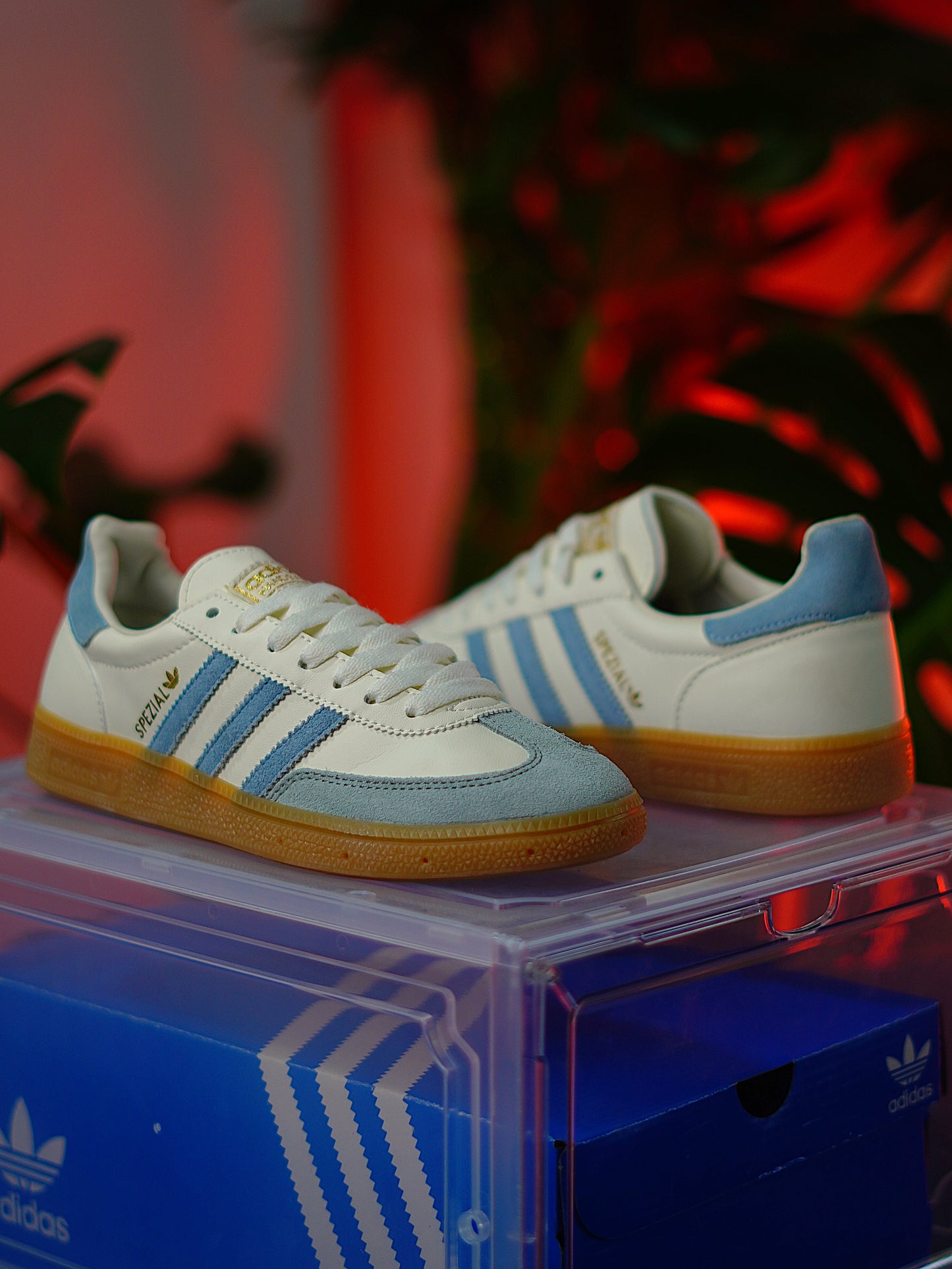 Adidas Handball Spezial / White Light Blue