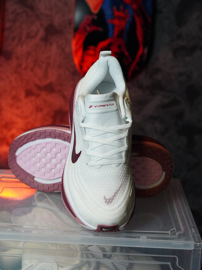 Nike Vomero Plus