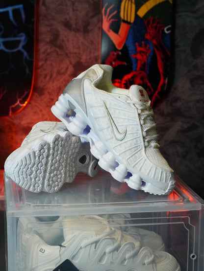 Nike Shox TL en color blanco