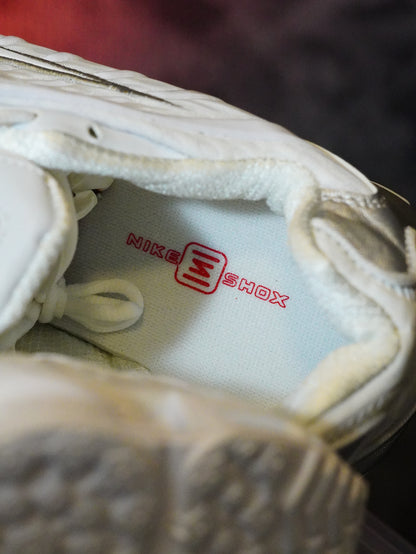 Nike Shox TL en color blanco