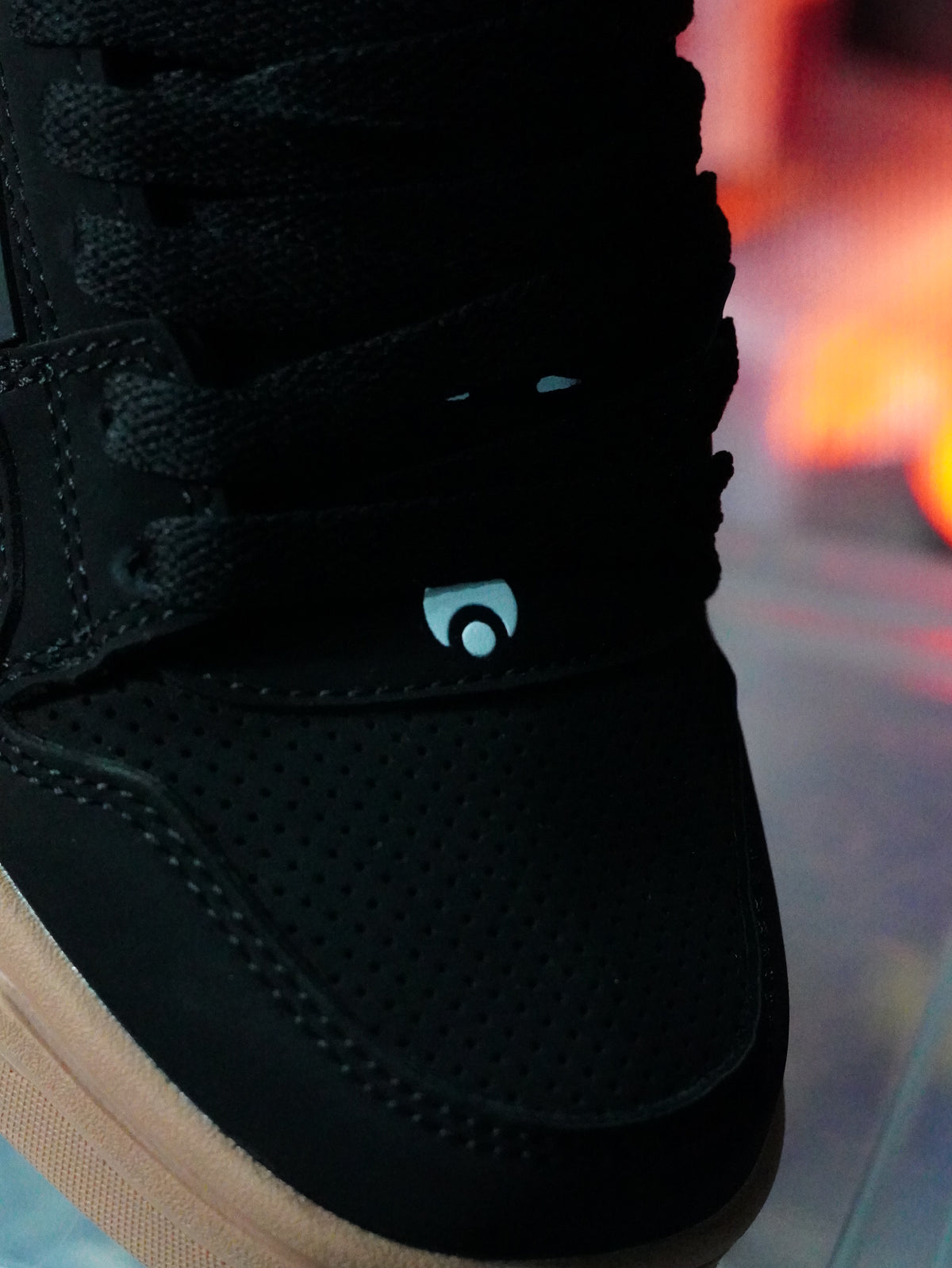 Osiris Peril "Black/Gum"