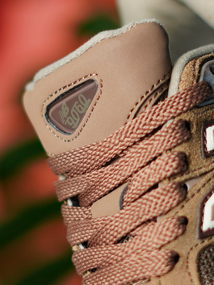 New Balance 9060 Mushroom Timberwolf