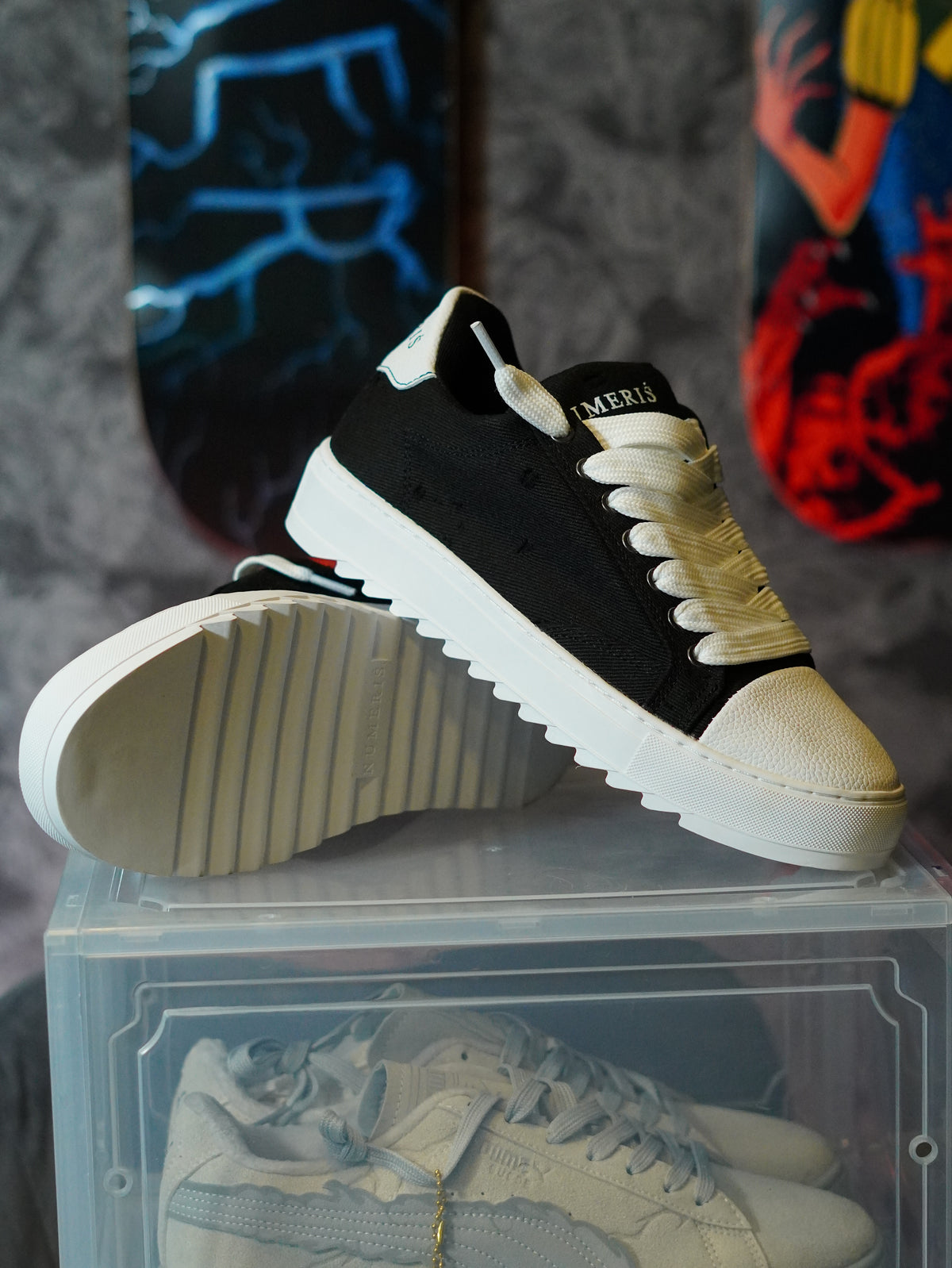 Numeris  color negro y blanco