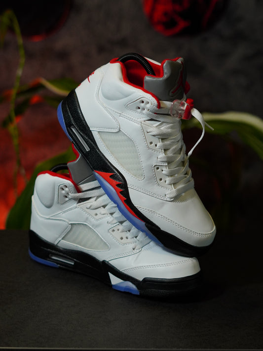 Air Jordan 5 Retro "Fire Red"