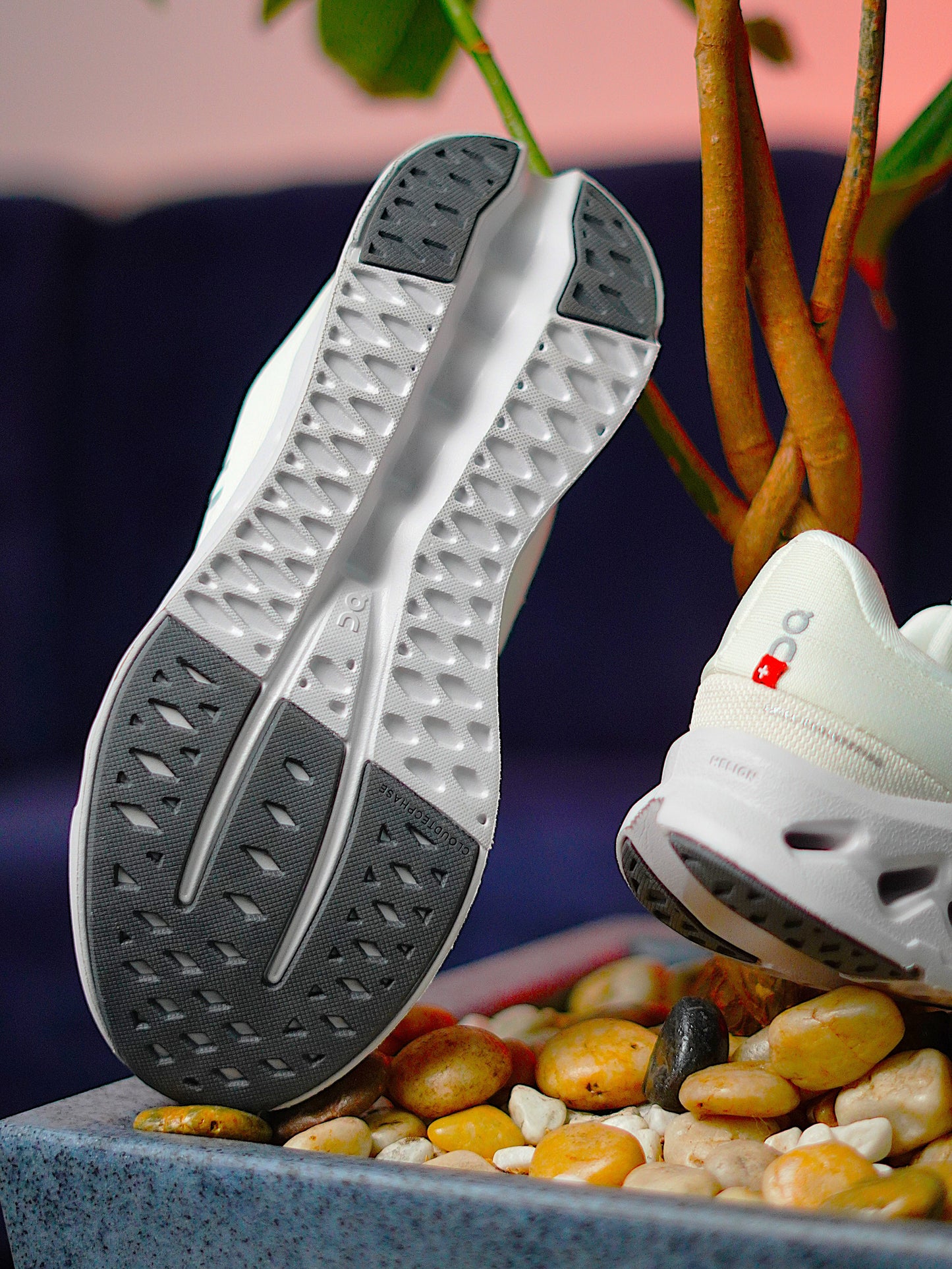 On Running Cloudsurfer / White / Frost