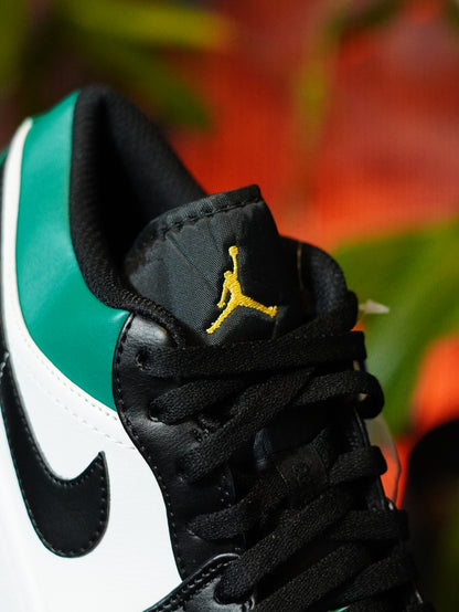 Air Jordan 1 Low "Green Toe"