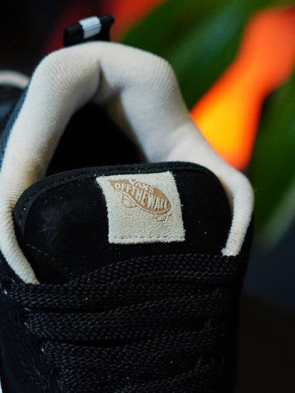 Vans Knu Skool VR3 Black/White