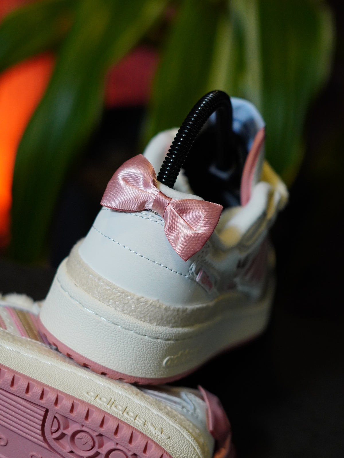 Disney x adidas Forum Low "The Aristocats Marie"