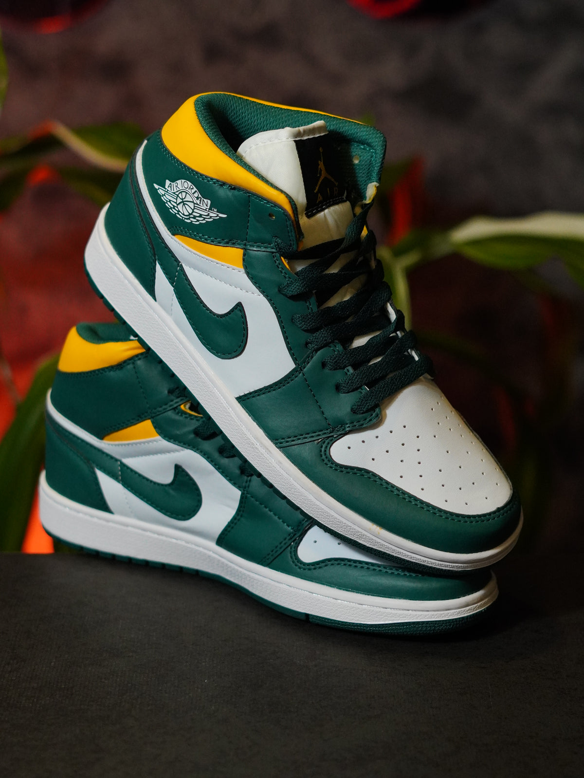 Air Jordan 1 Mid "Sonics" (2021)