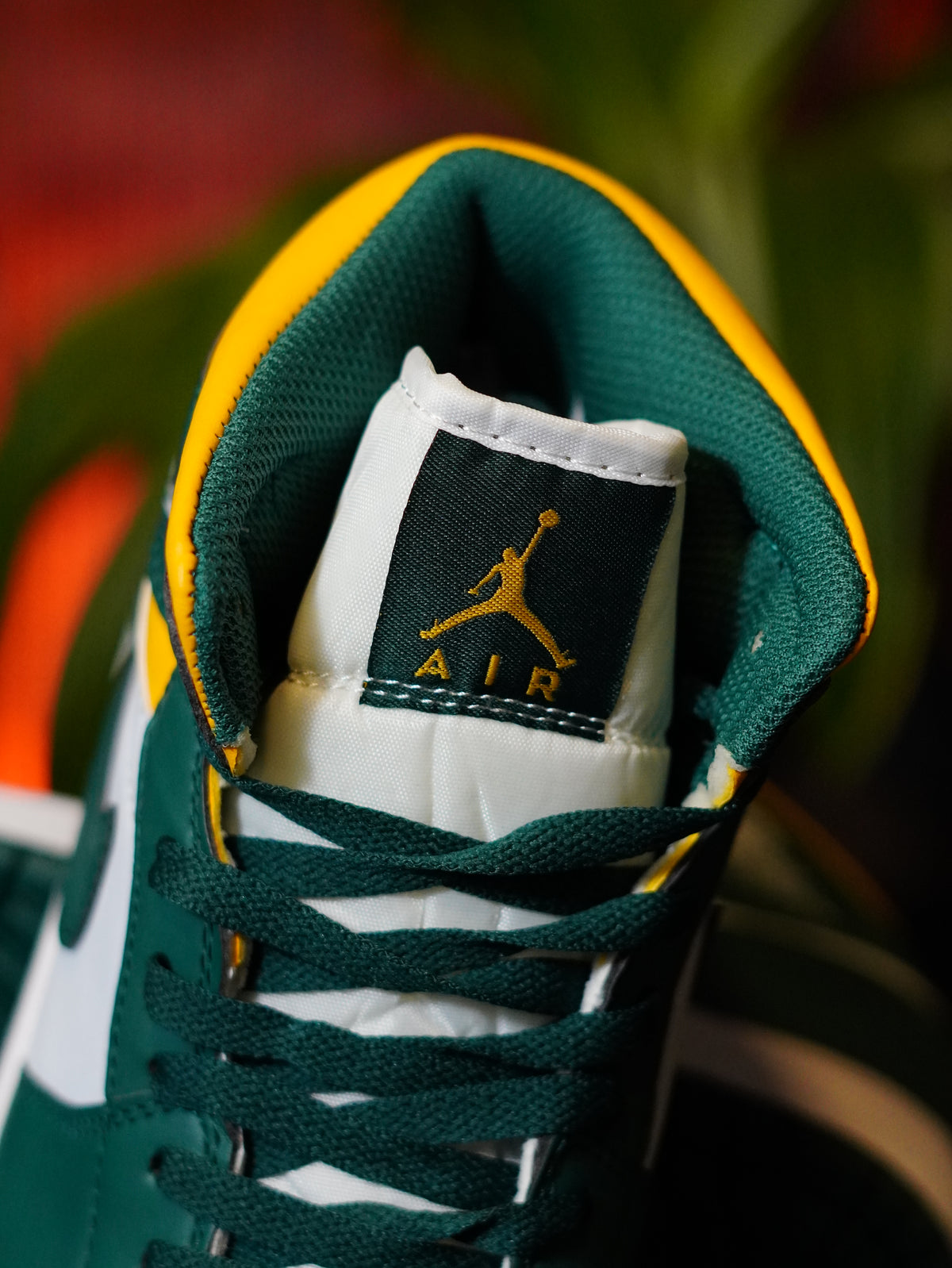 Air Jordan 1 Mid "Sonics" (2021)