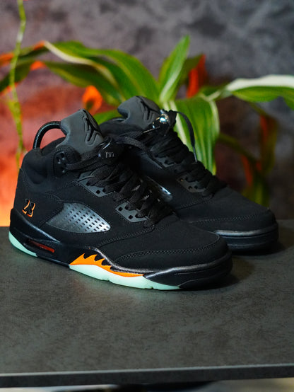 Air Jordan 5 Retro OG "Halloween
