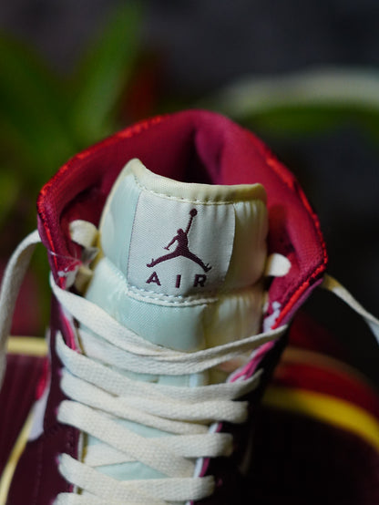Air Jordan 1 Mid SE "Tiki Leaf" Team Red