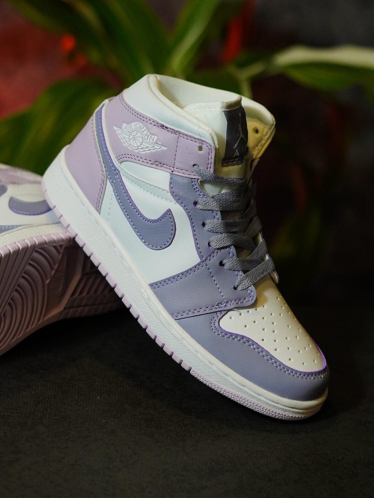 Air Jordan 1 Mid "Indigo Haze