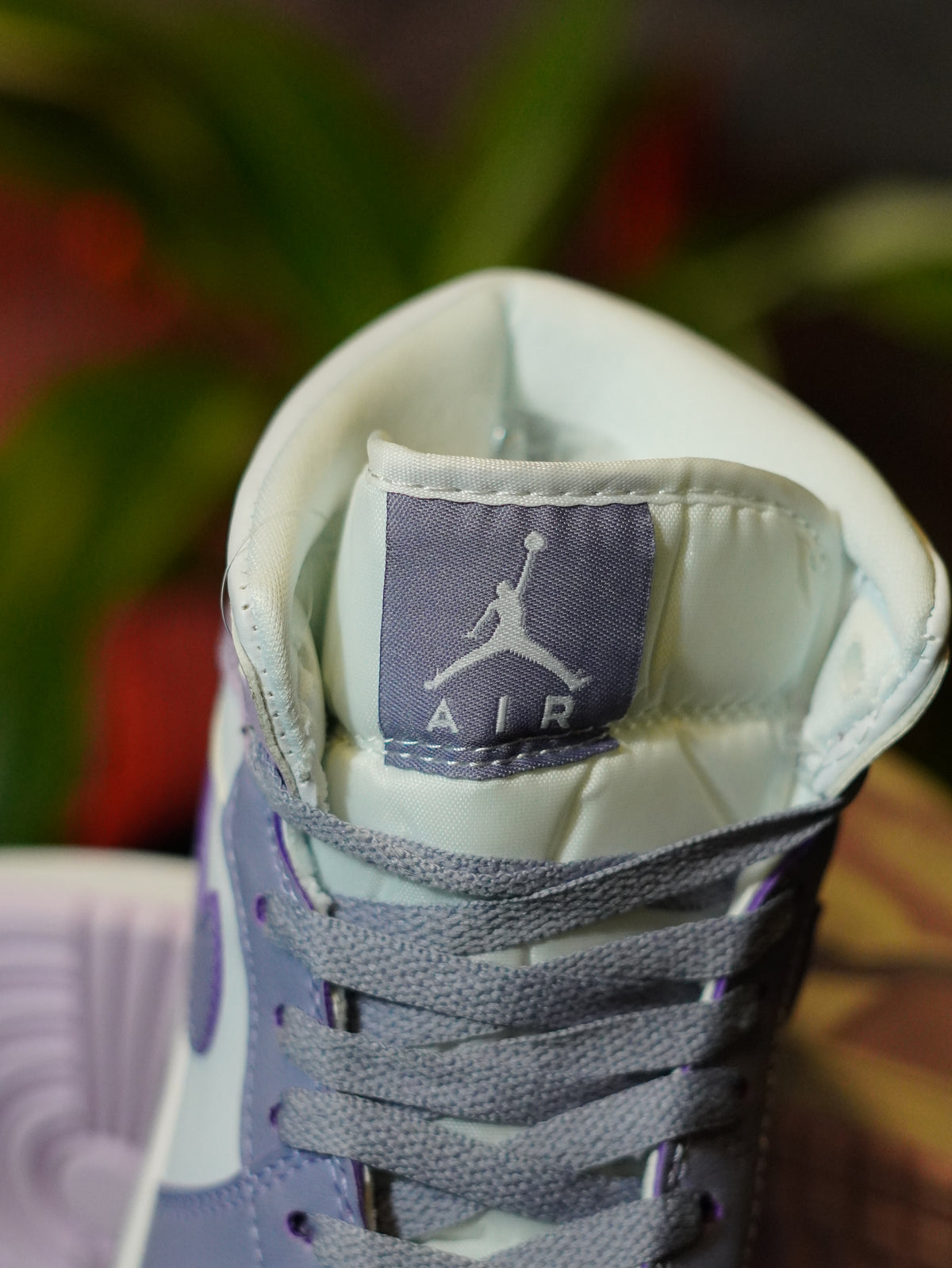 Air Jordan 1 Mid "Indigo Haze