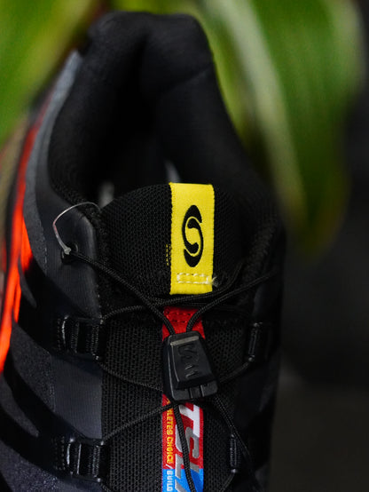 Salomon XT-4 OG "Black / Ebony / Silver Metallic"