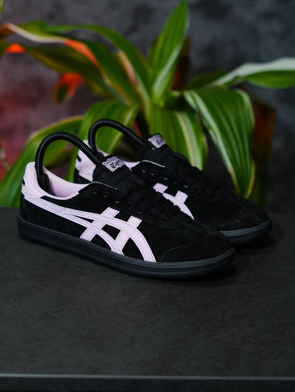 Onitsuka Tiger Tokuten "Black / Cotton Candy"