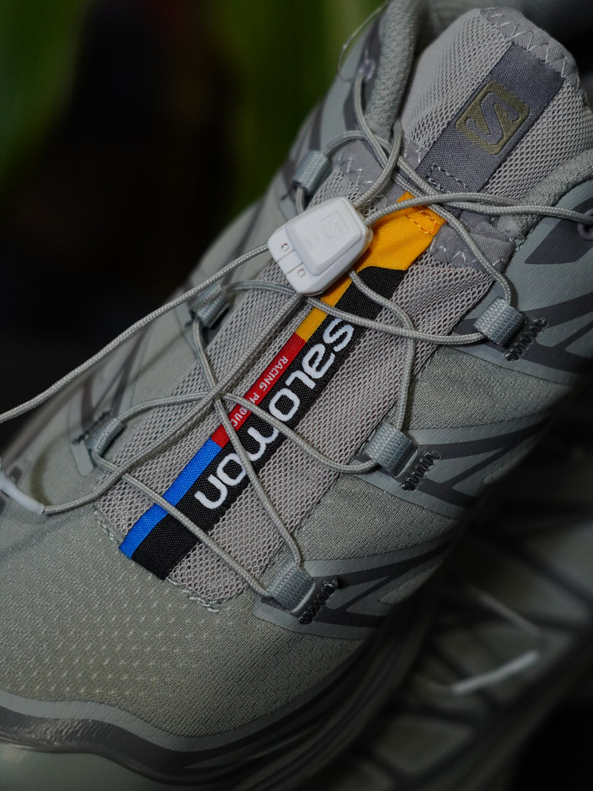 Salomon XT-6 "Ghost Gray".