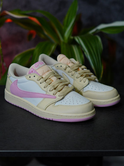 Air Jordan 1 Retro Low OG SP x Travis Scott "Muslin and Shy Pink"