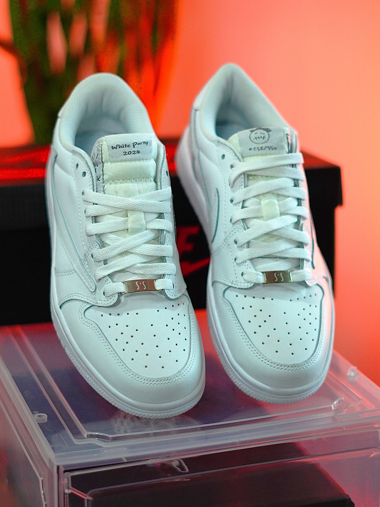 Nike Air Jordan 1 Low x Travis Scott - White Party