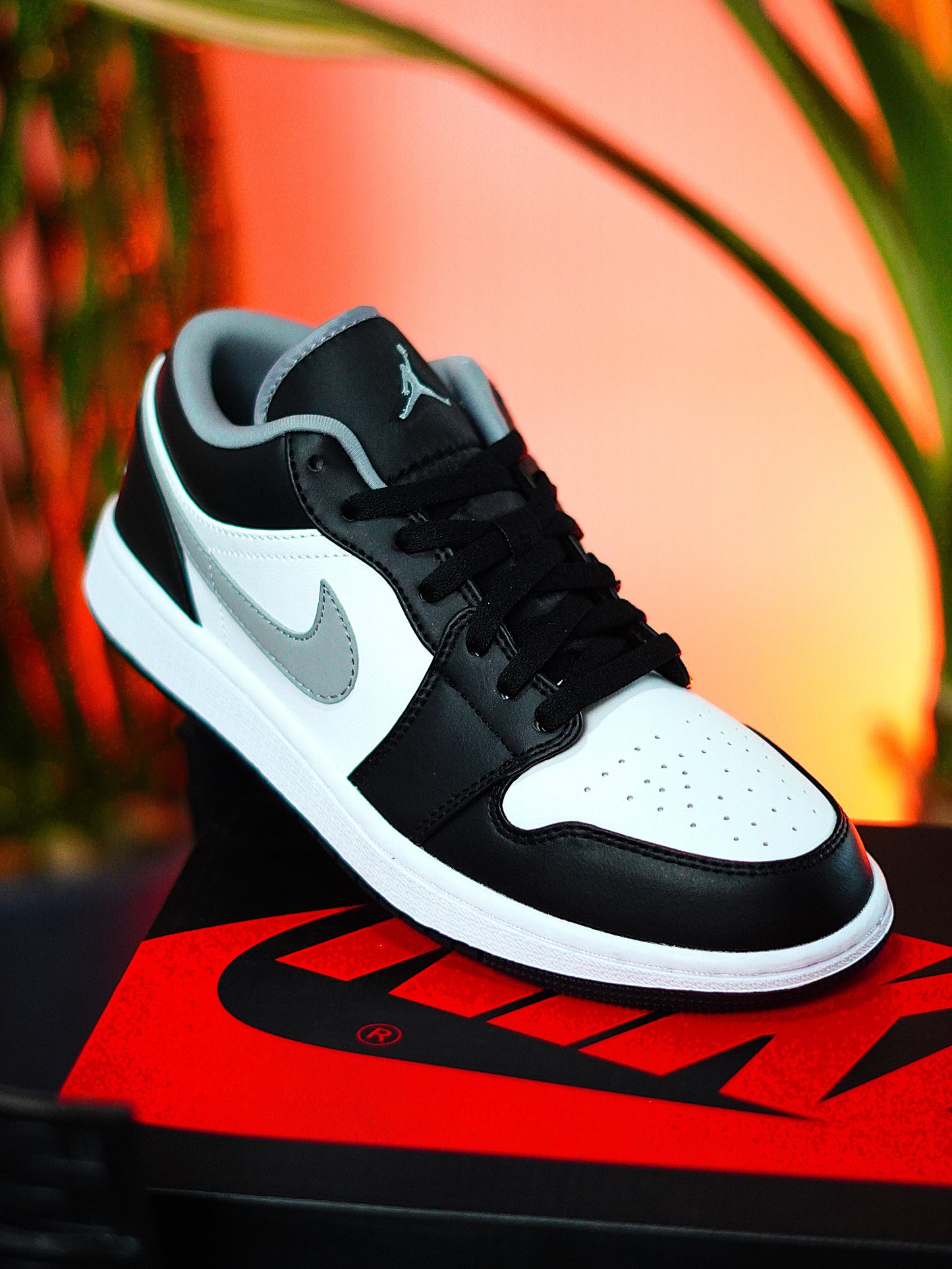 Nike Jordan Retro 1 Low - Negro Blanco