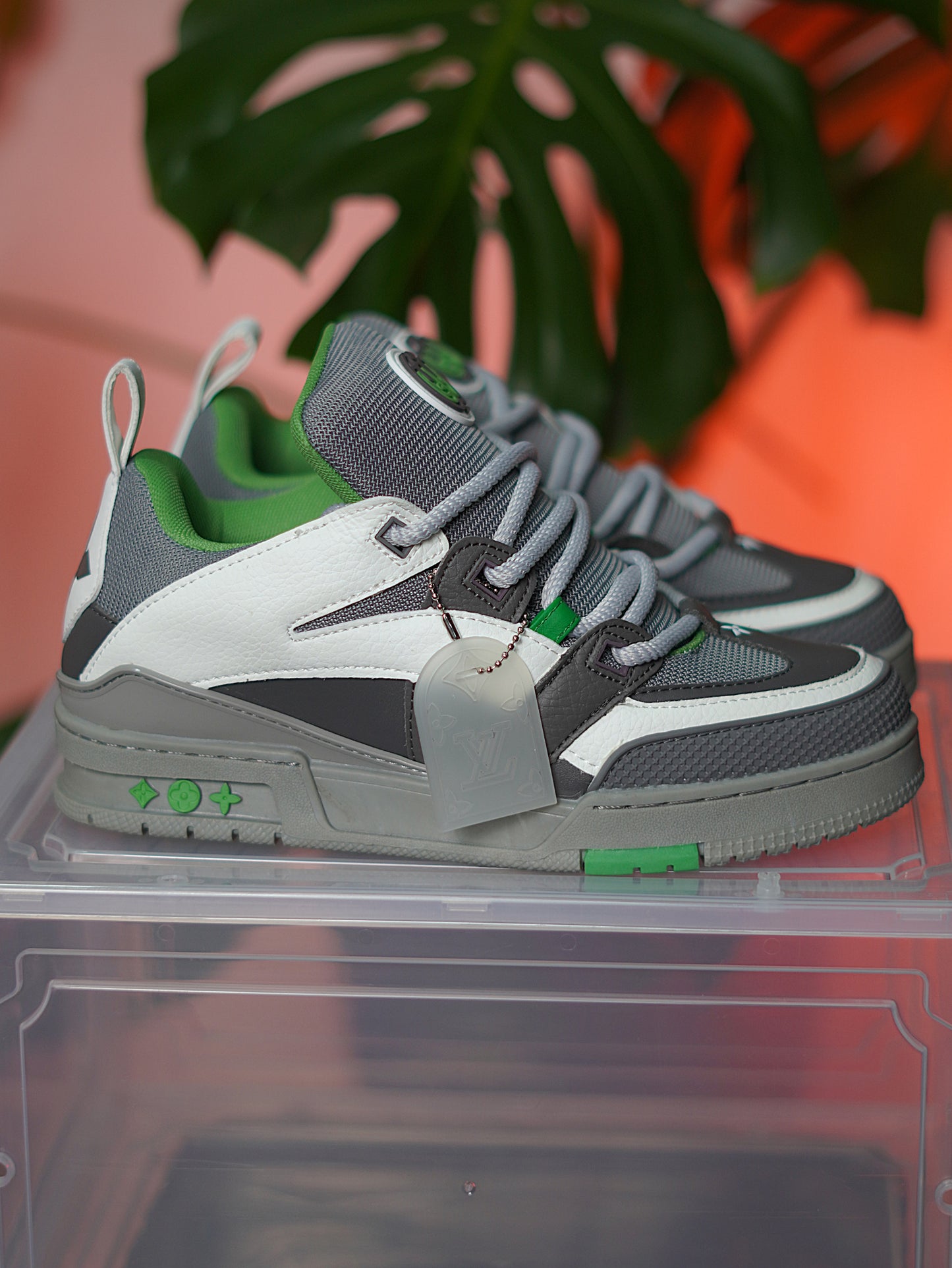 Louis Vuitton Skate / Grey / Green