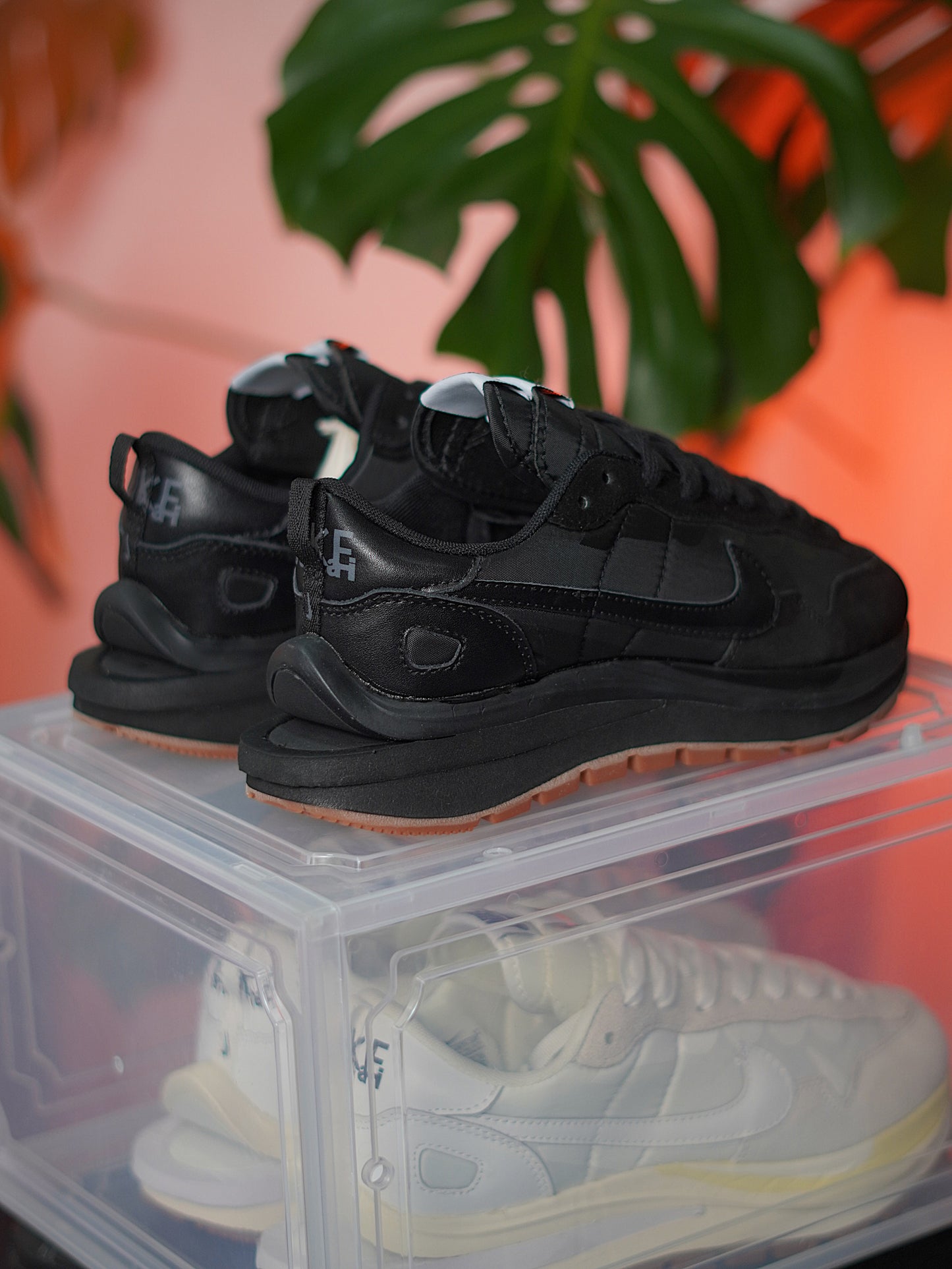 Nike x sacai VaporWaffle / Black / Gum