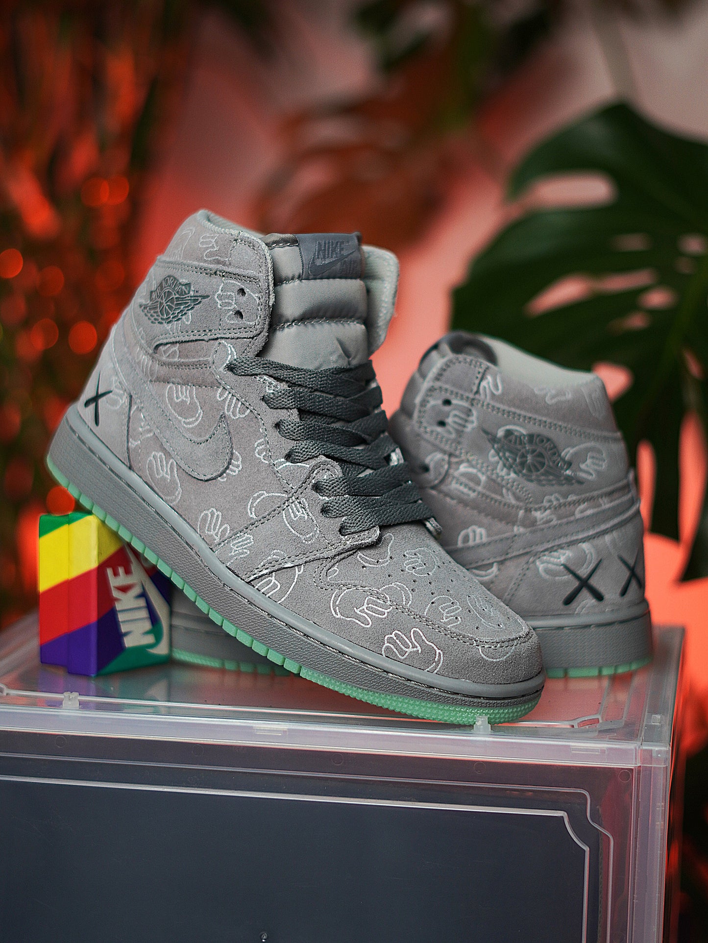 Nike Jordan Retro 1 x Kaws Gris