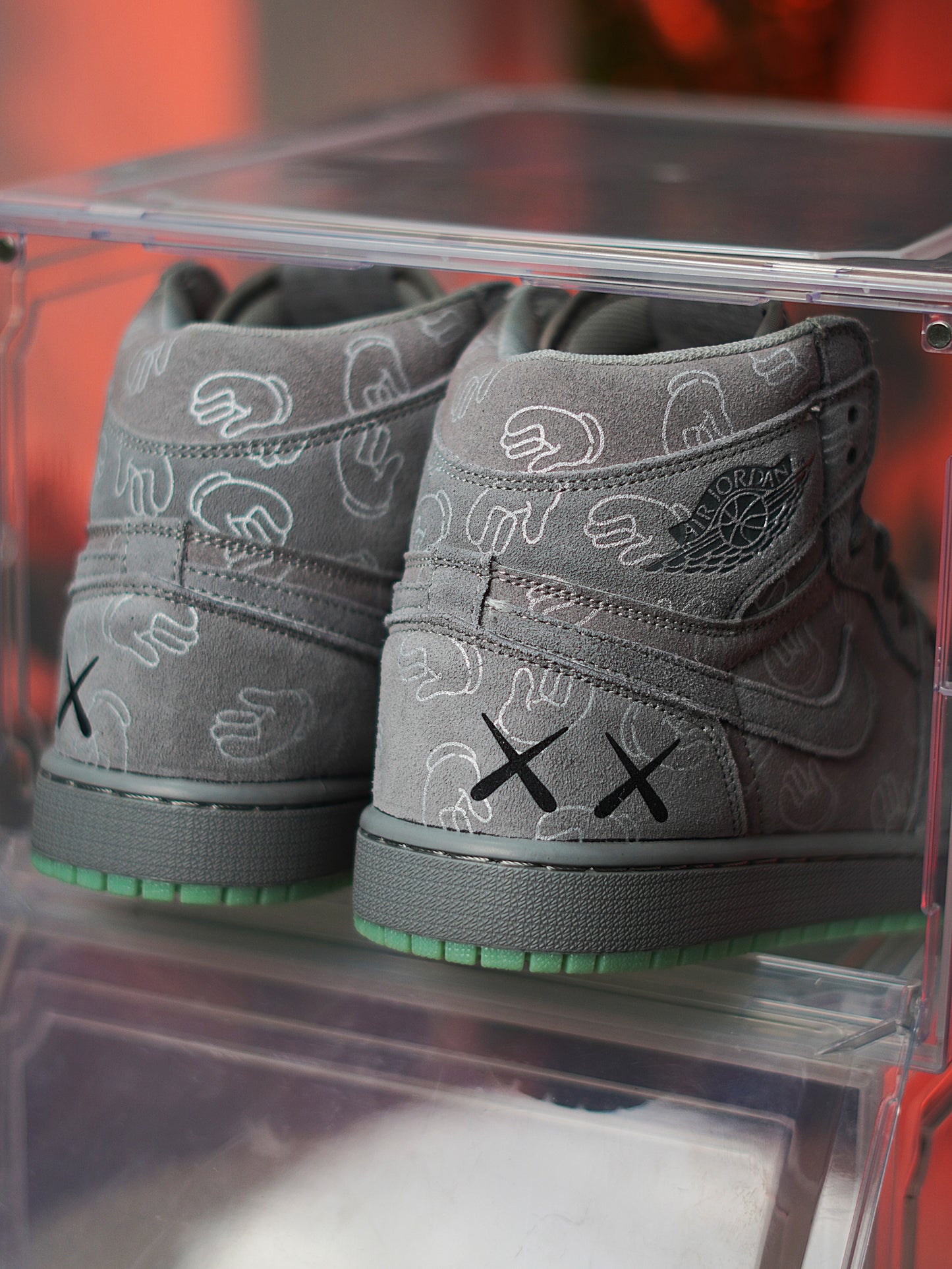 Nike Jordan Retro 1 x Kaws Gris