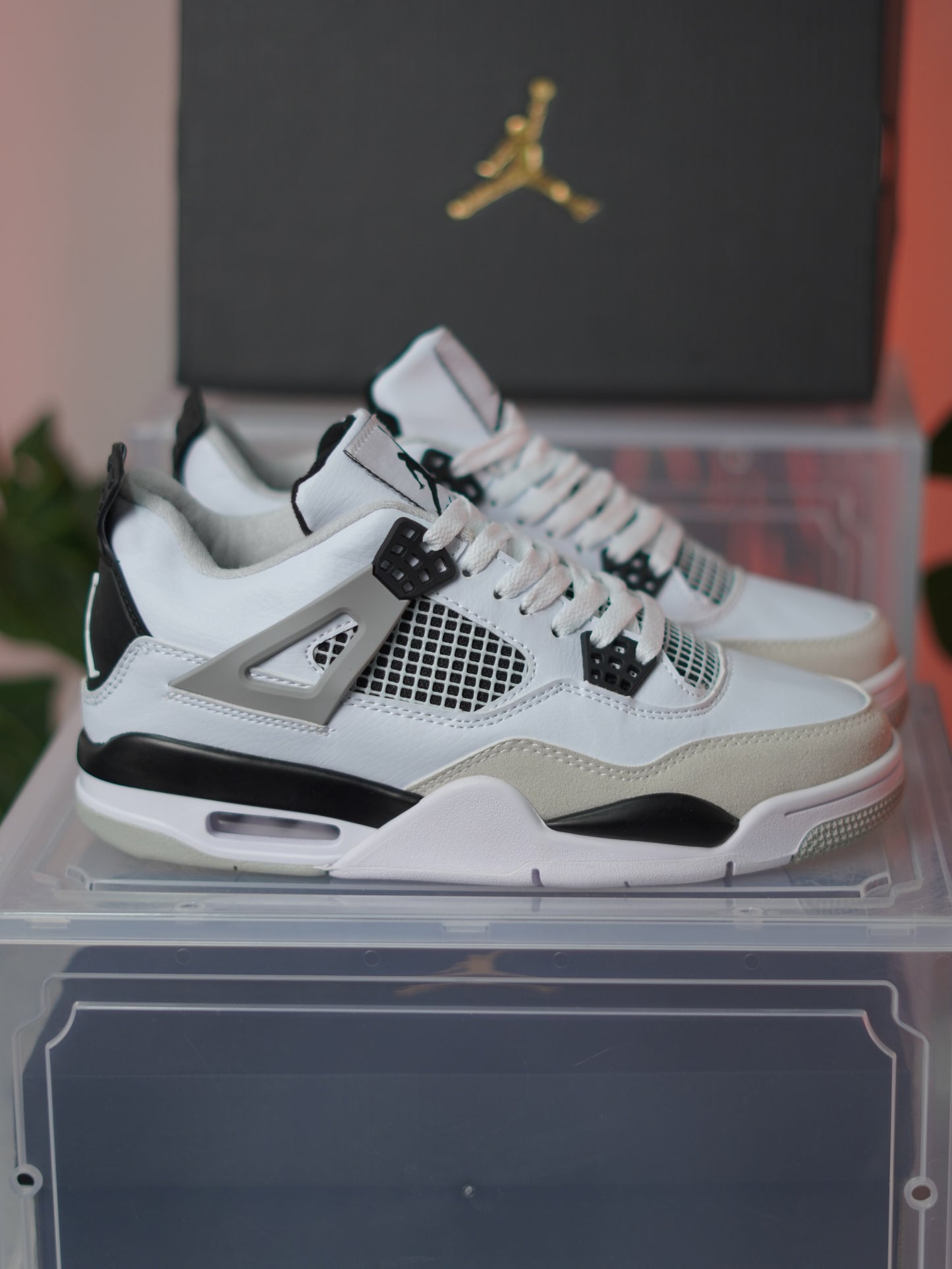 Jordan Retro 4 Military black